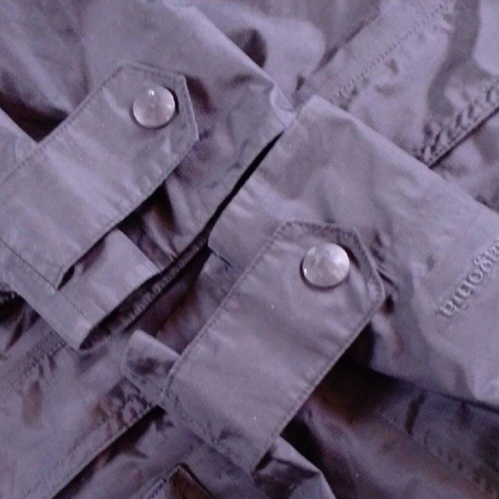 PATAGONIA WOMEN'S RAINCOAT - Picture 7 of 9